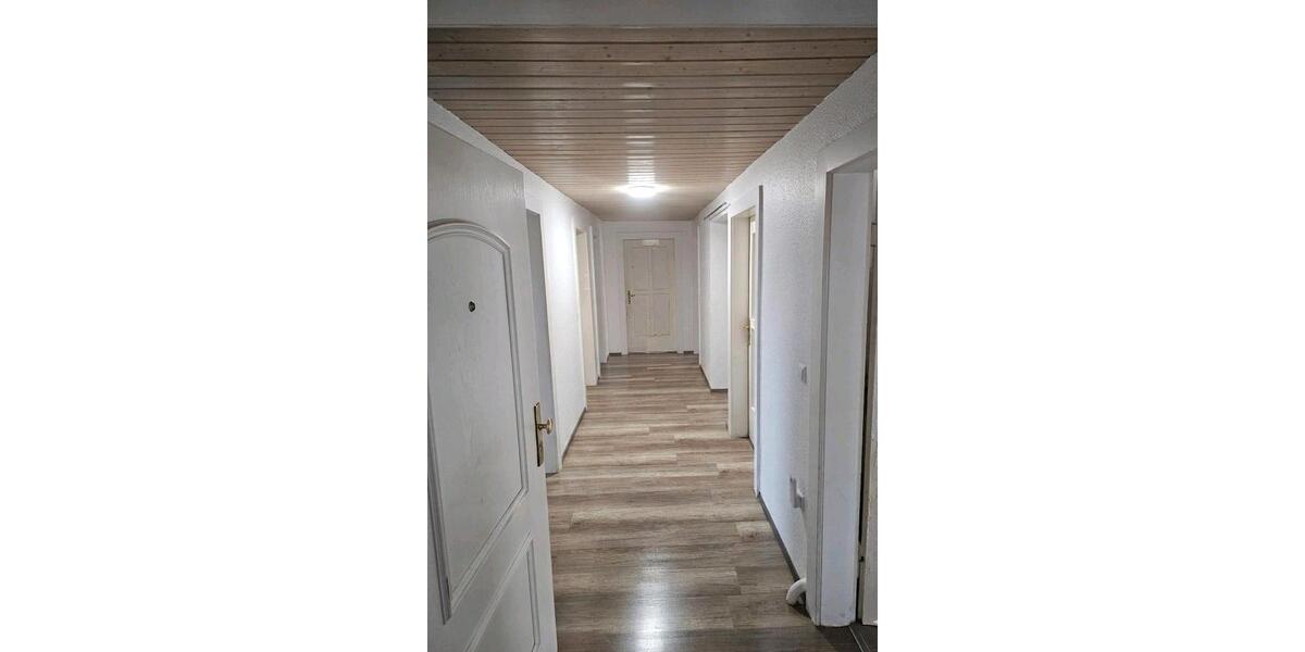 Etagenwohnung Pforzheim Nordstadt - 4 Zimmer, 114 m&sup2;, 249.000&euro; | Angebot:27256455