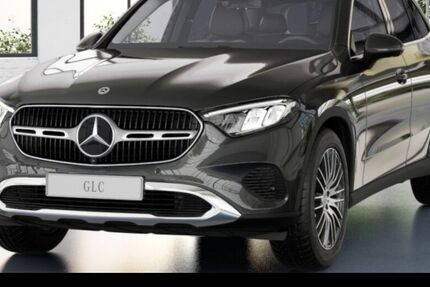 Mercedes-Benz GLC 220 9.900 km 59.990 € Stuttgart 70372