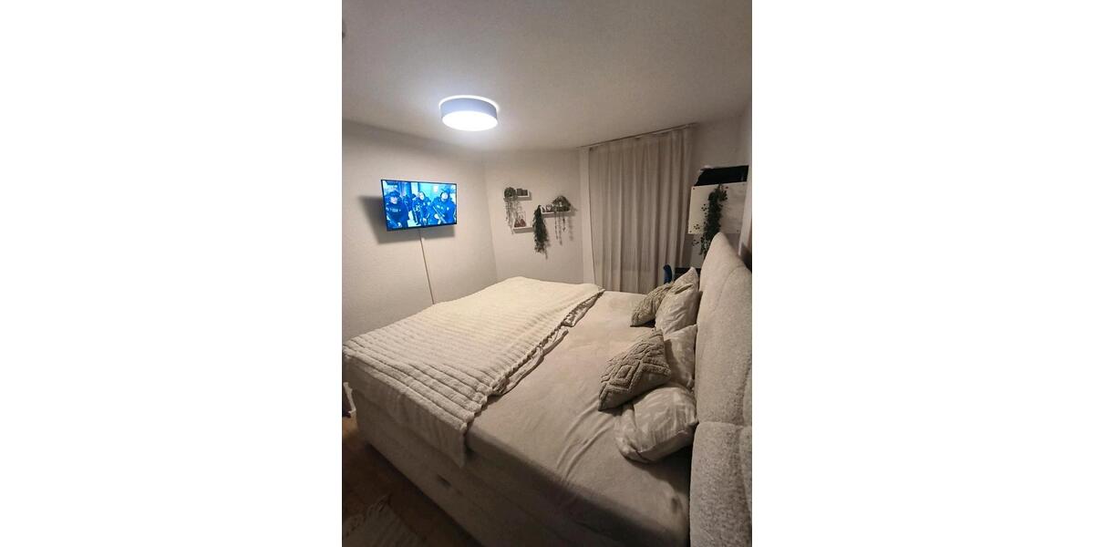 Erdgeschoßwohnung Sachsenheim - 4.5 Zimmer, 88 m&sup2;, 425.000&euro; | Angebot:25561101