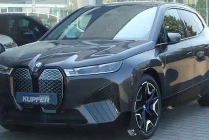 BMW iX 27.860 km 63.700 &euro; Vaihingen / Enz 71665
