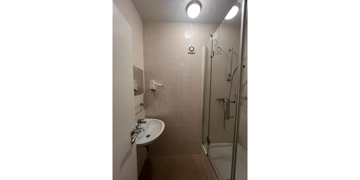 Etagenwohnung Pforzheim - 1 Zimmer, 20 m&sup2;, 900&euro; | Angebot:26136000
