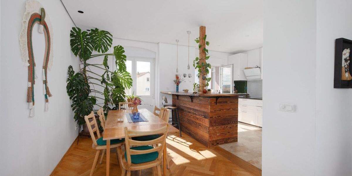 Etagenwohnung Pforzheim Nordstadt - 2 Zimmer, 72 m&sup2;, 215.000&euro; | Angebot:24860355