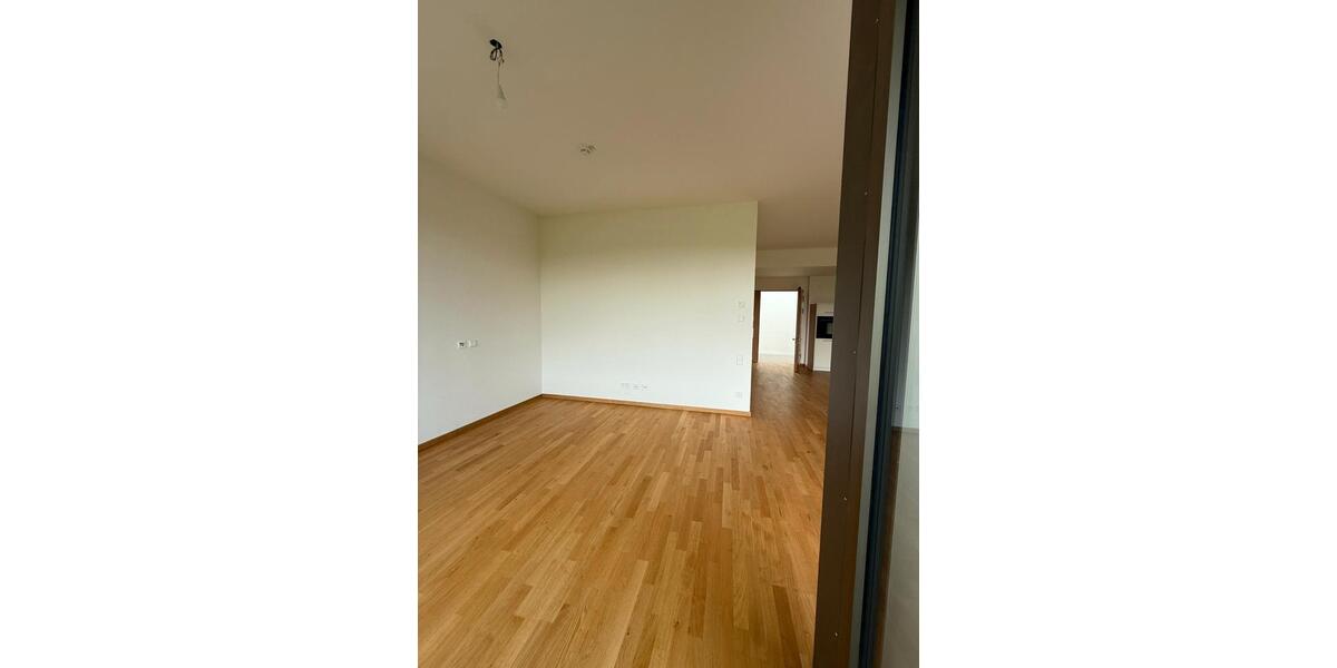 Etagenwohnung Illingen - 1 Zimmer, 65 m&sup2;, 780&euro; | Angebot:26414152