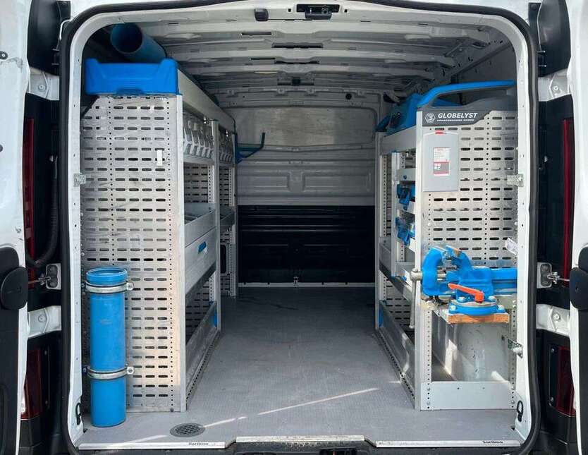 Opel Vivaro 66.385 km 15.300 € Sindelfingen 71065