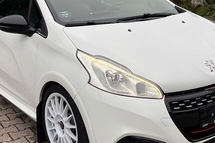 Peugeot 208 87.000 km 11.499 € Grafenau 71120