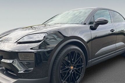 Porsche Macan 10.900 km 85.880 &euro; Pforzheim 75177
