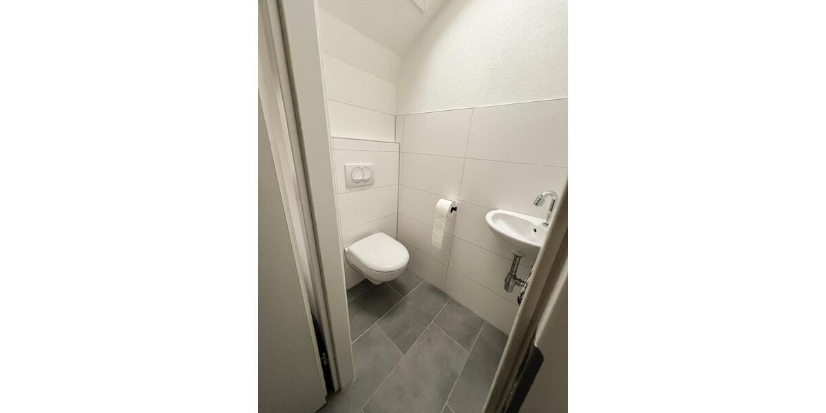 Moderne Wohnung im Dachgeschoss 2 zimmer