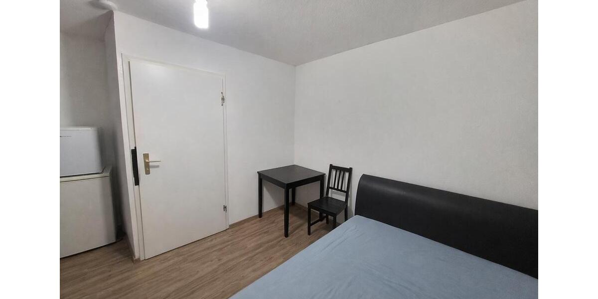 Etagenwohnung Oberderdingen - 1 Zimmer, 13 m&sup2;, 400&euro; | Angebot:26471088