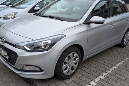 Hyundai i20 169.890 km 6.999 &euro; Leonberg Gebersheim 71229