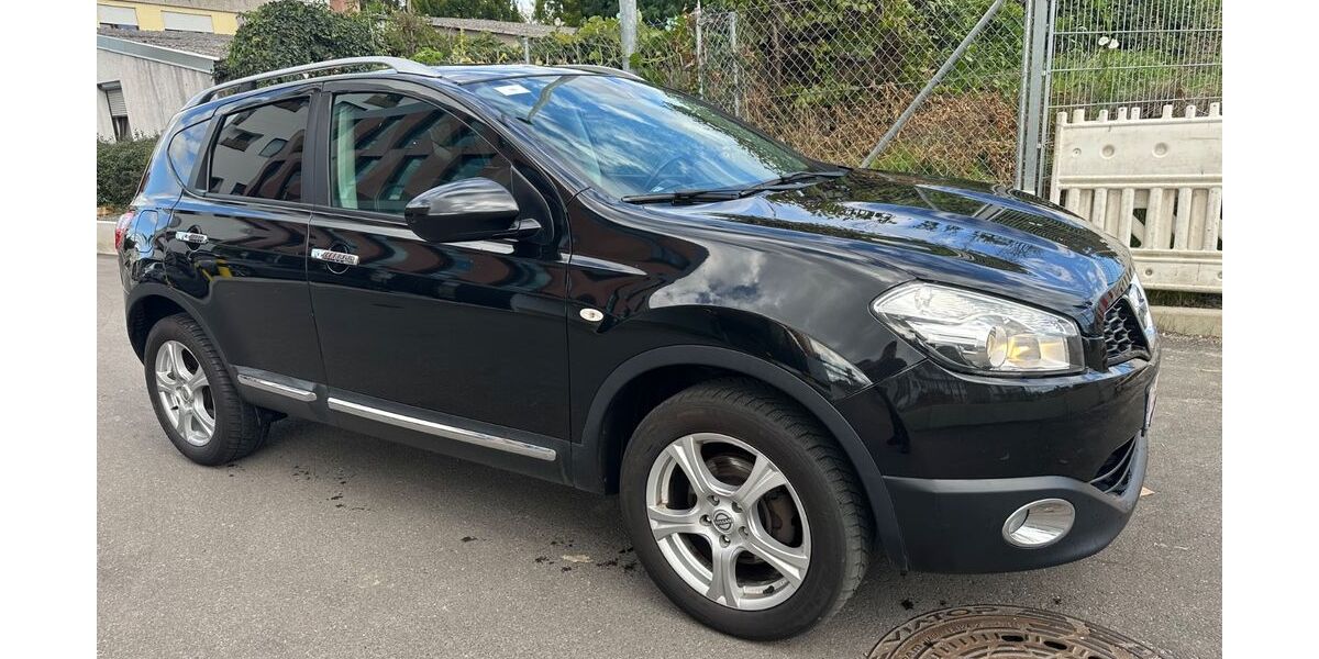 Nissan Qashqai 157.000 km 7.999 &euro; Ditzingen 71254