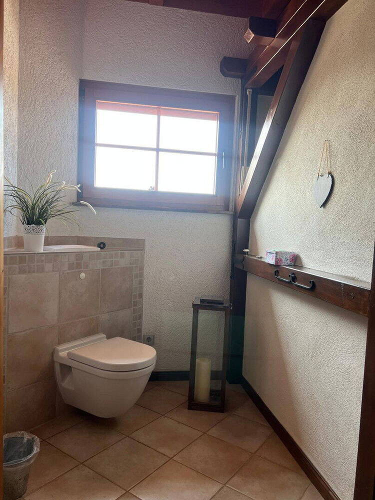 Mediterranes Einfamilienhaus in ruhiger Lage. Provisionsfrei, da Privatverkauf !!!
