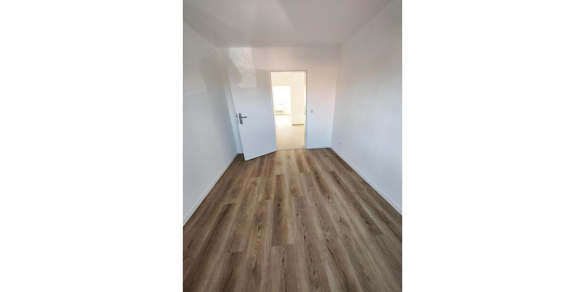 Etagenwohnung Karlsruhe Wettersbach - 5 Zimmer, 112 m&sup2;, 1.400&euro; | Angebot:26470248