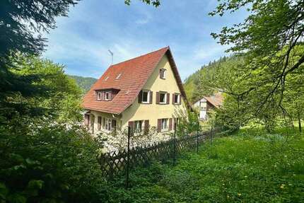 Haus Bad Liebenzell - 7 Zimmer, 212 m&sup2;, 1.850&euro; | Angebot:27104338