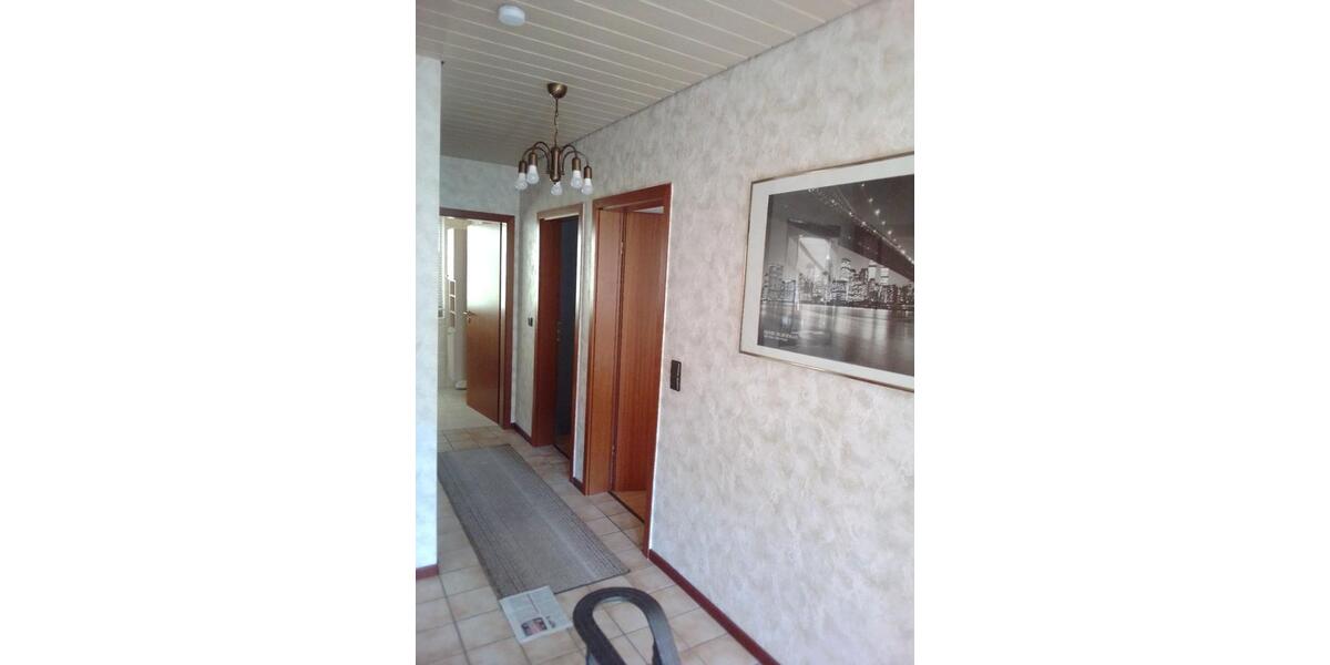 Reihenhaus Bad Liebenzell - 8 Zimmer, 230 m&sup2;, 439.000&euro; | Angebot:26310838