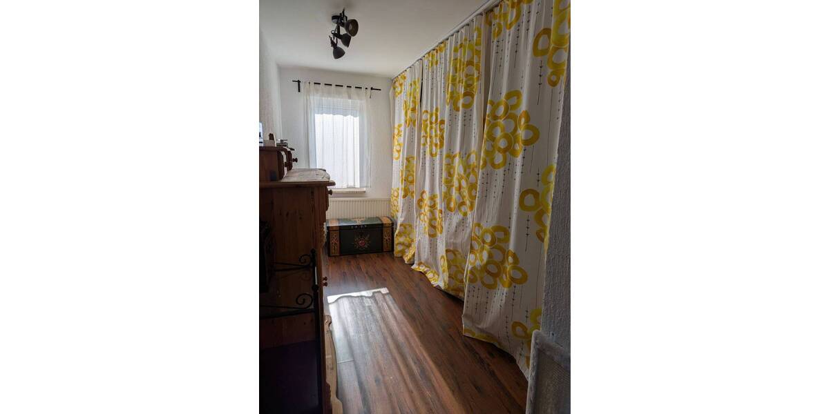 Pforzheim-Birkenfeld-Großzügige Doppelhaushälfte 7 zimmer