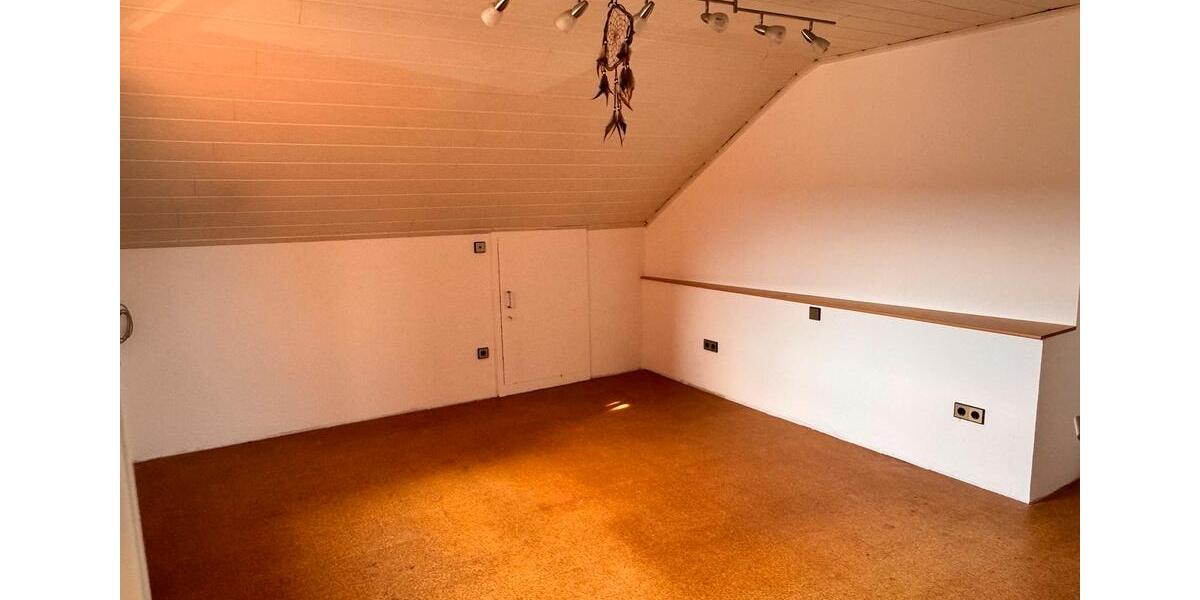 Einfamilienhaus Sulzfeld - 5 Zimmer, 172 m&sup2;, 1.600&euro; | Angebot:26613717