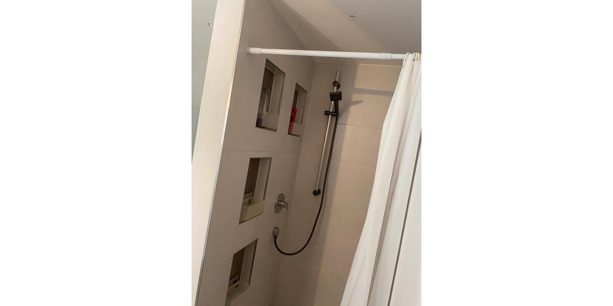 Etagenwohnung Karlsbad - 6 Zimmer, 130 m&sup2;, 470&euro; | Angebot:27604879