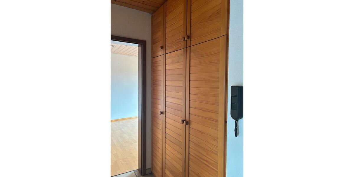 Dachgeschoßwohnung Walzbachtal - 1 Zimmer, 65 m&sup2;, 880&euro; | Angebot:26491806