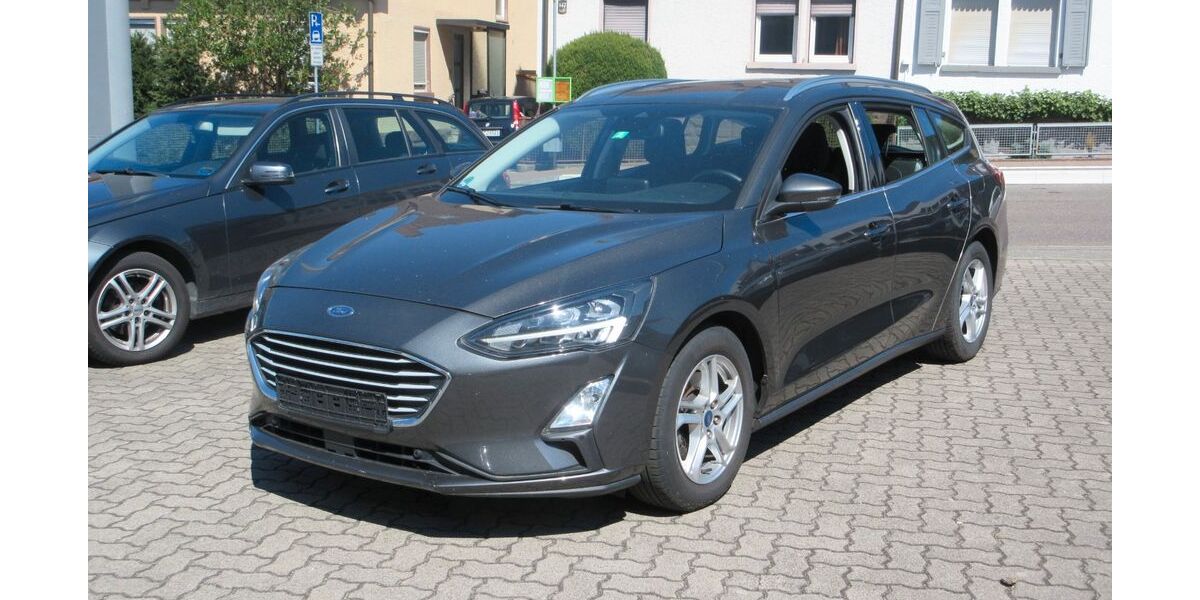 Ford Focus 185.000 km 8.200 &euro; Niefern-Öschelbronn 75223