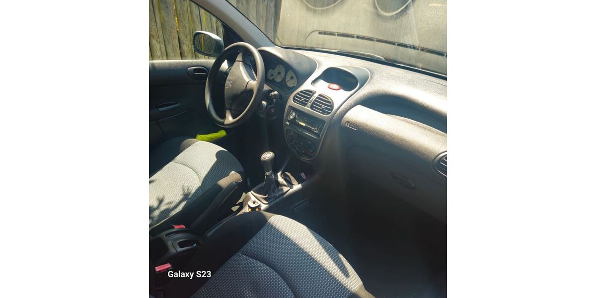 Peugeot 206 145.000 km 1.390 &euro; Aidlingen 71134