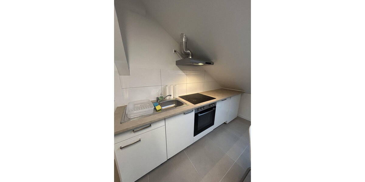 Etagenwohnung Karlsruhe Oststadt - 3 Zimmer, 15 m&sup2;, 450&euro; | Angebot:26791677