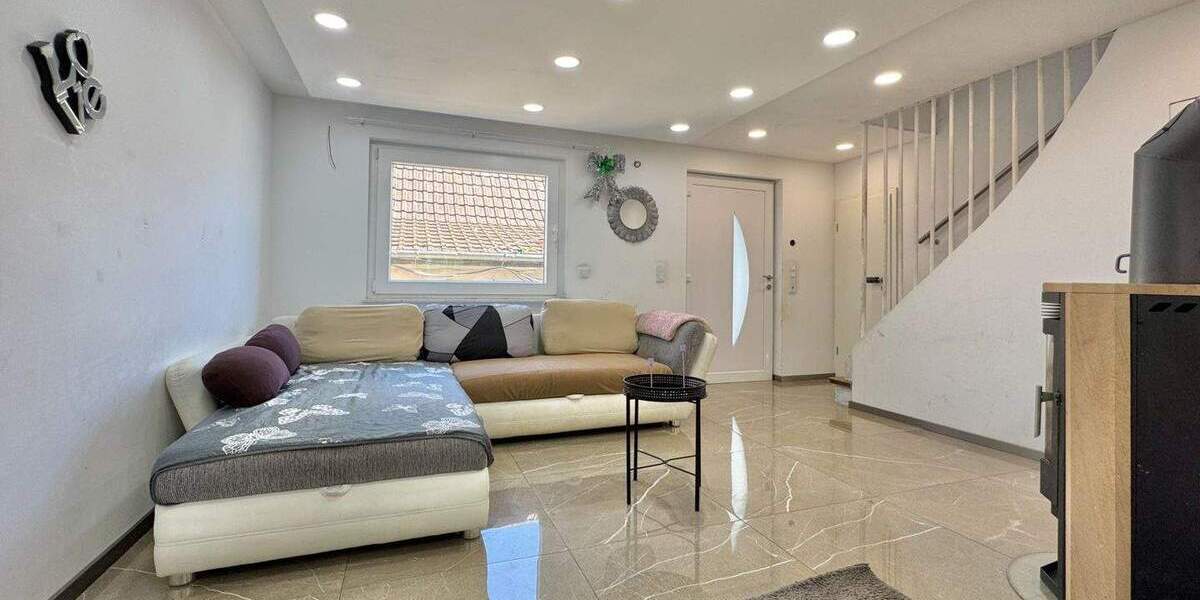 Doppelhaushälfte Bretten - 4 Zimmer, 88 m&sup2;, 399.000&euro; | Angebot:25738384