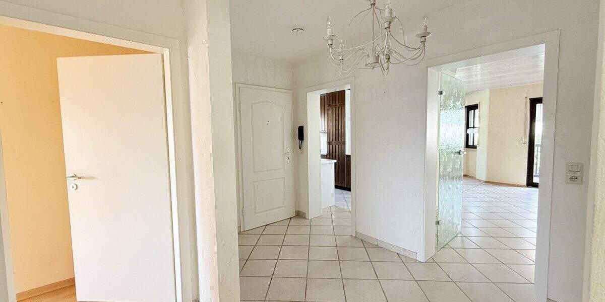 Etagenwohnung Stutensee Blankenloch - 3 Zimmer, 98 m&sup2;, 295.000&euro; | Angebot:25815373