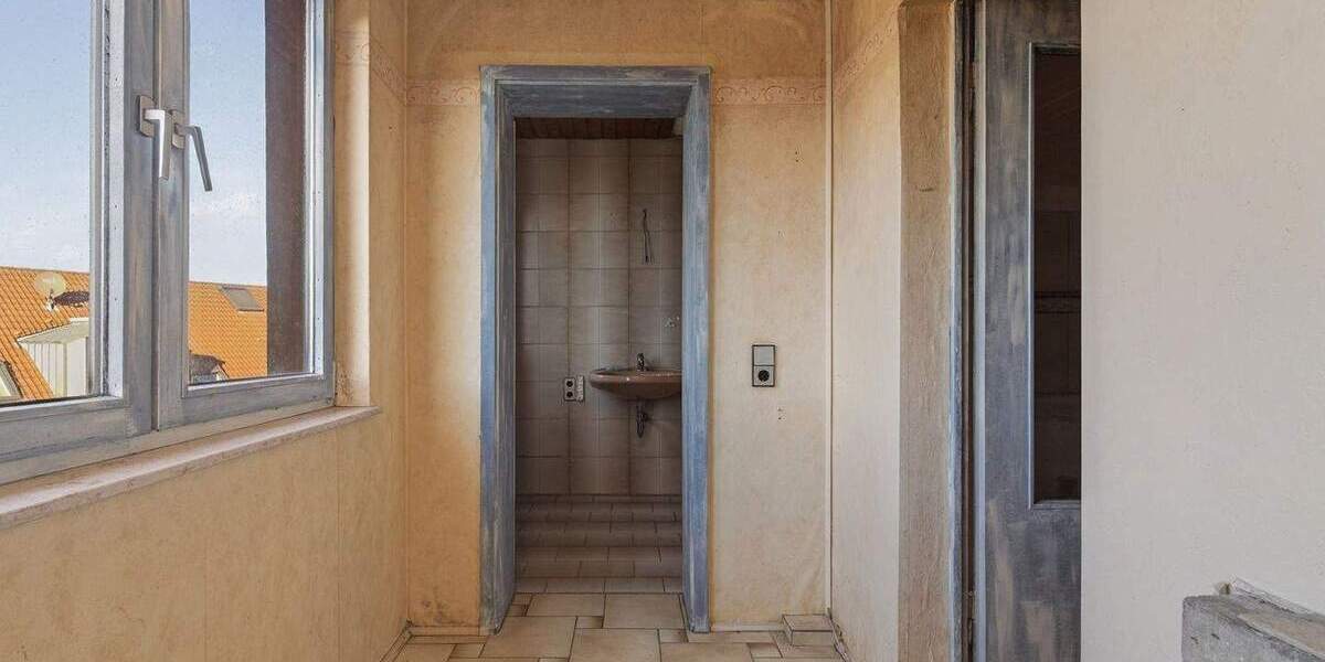 Mehrfamilienhaus, Wohnhaus Karlsbad / Auerbach Auerbach - 6 Zimmer, 153 m&sup2;, 195.000&euro; | Angebot:25425143