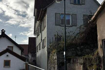 Gestaltung nach Ihren Wünschen! Haus mit Scheune zu verkaufen! Handwerker aufgepasst. zimmer