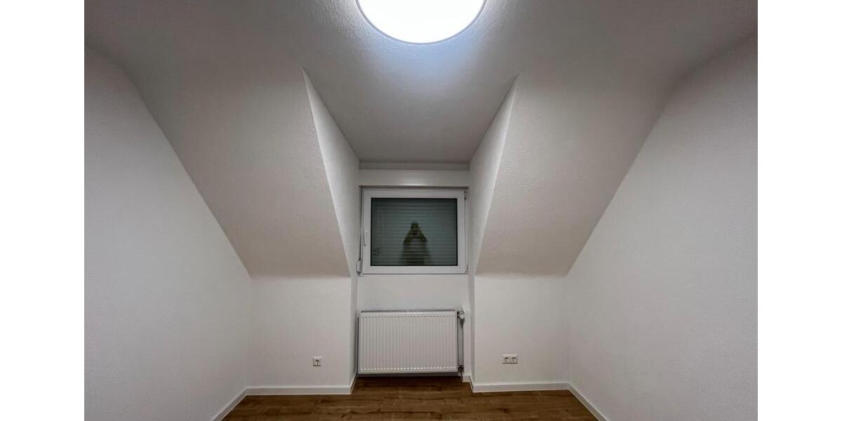 Verkauf einer neu sanierten 4-Zimmer-Wohnung inkl. Dachterrasse 4 zimmer