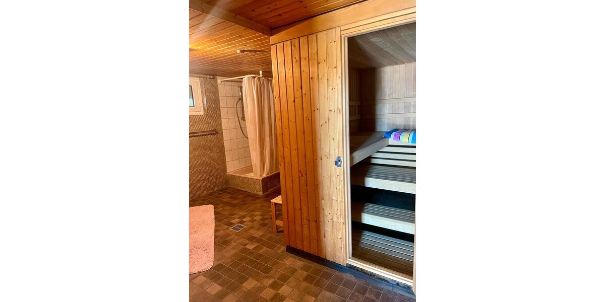 Einfamilienhaus Grafenau - 9 Zimmer, 250 m&sup2;, 560.000&euro; | Angebot:27153397