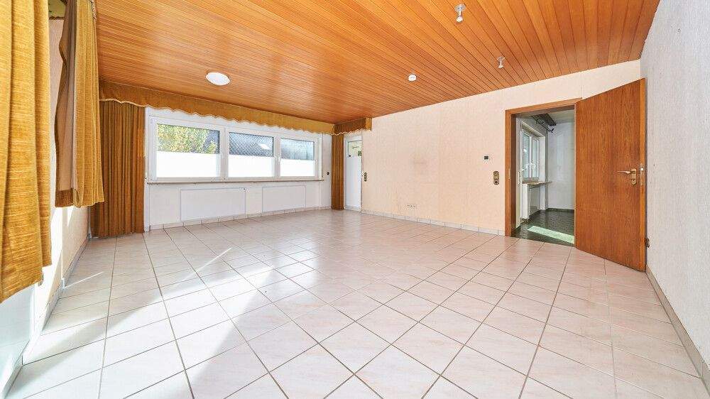Bungalow Vaihingen an der Enz / Roßwag Roßwag - 7 Zimmer, 208 m&sup2;, 635.000&euro; | Angebot:25697225