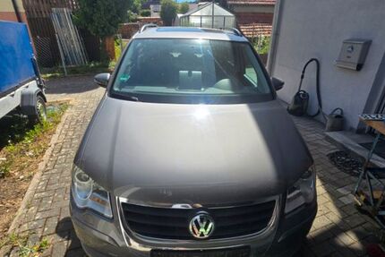 VW Touran 209.571 km 4.000 &euro; Knittlingen 75438
