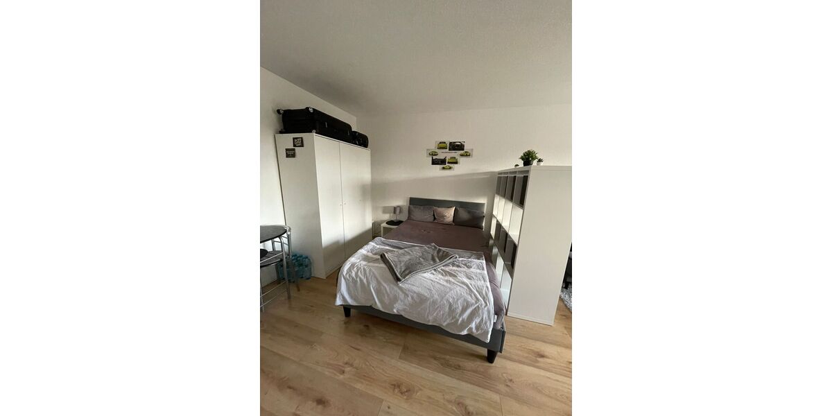 Möblierte 1-Zi Wohnung mit Südbalkon in ruhiger und stadtnaher Lage - Appartement Heimsheim | Angebot:26794891