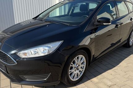Ford Focus 110.000 km 2.350 &euro; Niefern-Öschelbronn 75223