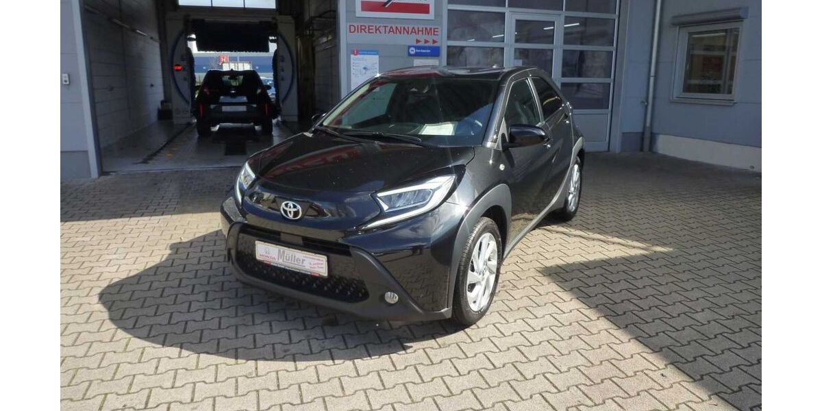 Toyota Aygo (X) 5.800 km 16.890 &euro; Ettlingen-Bruchhausen 76275