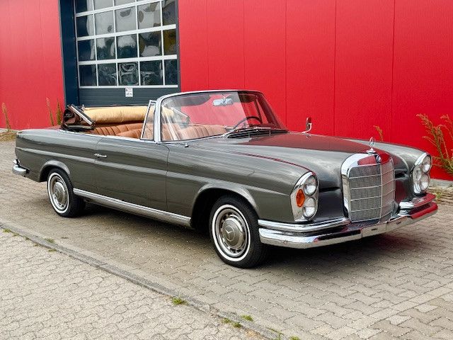 Mercedes-Benz 220 99.999 km 129.500 &euro; Karlsdorf 76689
