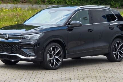 VW Tiguan 18.140 km 44.480 € Kürnbach 75057