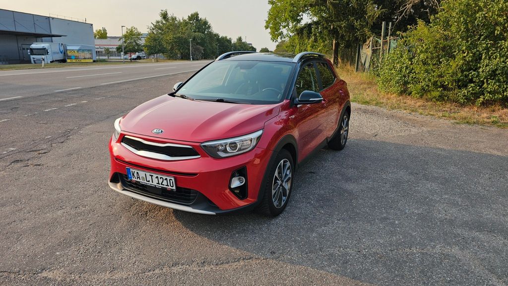Kia Stonic 123.676 km 11.490 &euro; Karlsruhe 76149