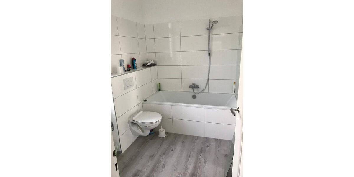 Etagenwohnung Pforzheim OT Südweststadt Südweststadt - 1 Zimmer, 30 m&sup2;, 450&euro; | Angebot:26879411