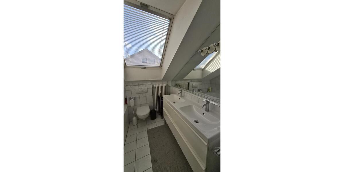 Geräumige helle 3,5-Zimmer-Wohnung in KarlsruheWolfartsweier 3.5 zimmer