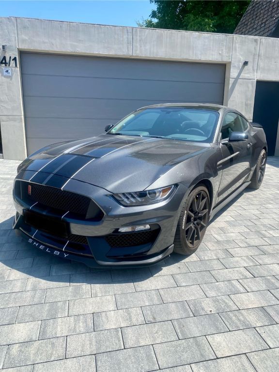 Ford Mustang 19.500 km 64.800 € Eberdingen 71735