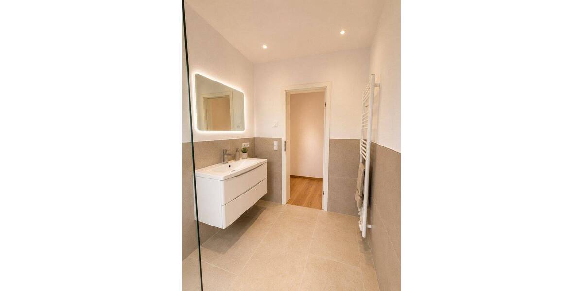 Einfamilienhaus Gerlingen - 8 Zimmer, 200 m&sup2;, 999.000&euro; | Angebot:26915815