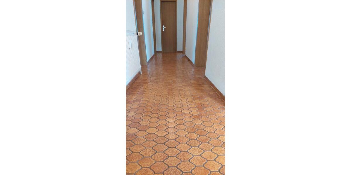 Etagenwohnung Markgröningen - 3 Zimmer, 93 m&sup2;, 1.200&euro; | Angebot:25710215