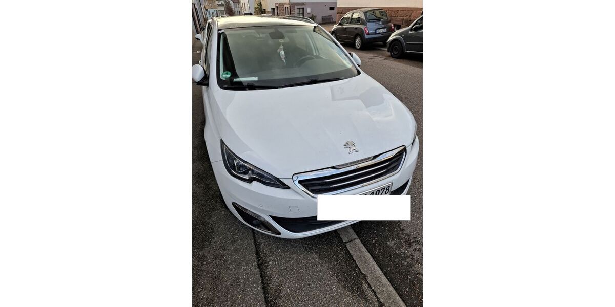 Peugeot 308 108.800 km 7.700 € Kämpfelbach 75236