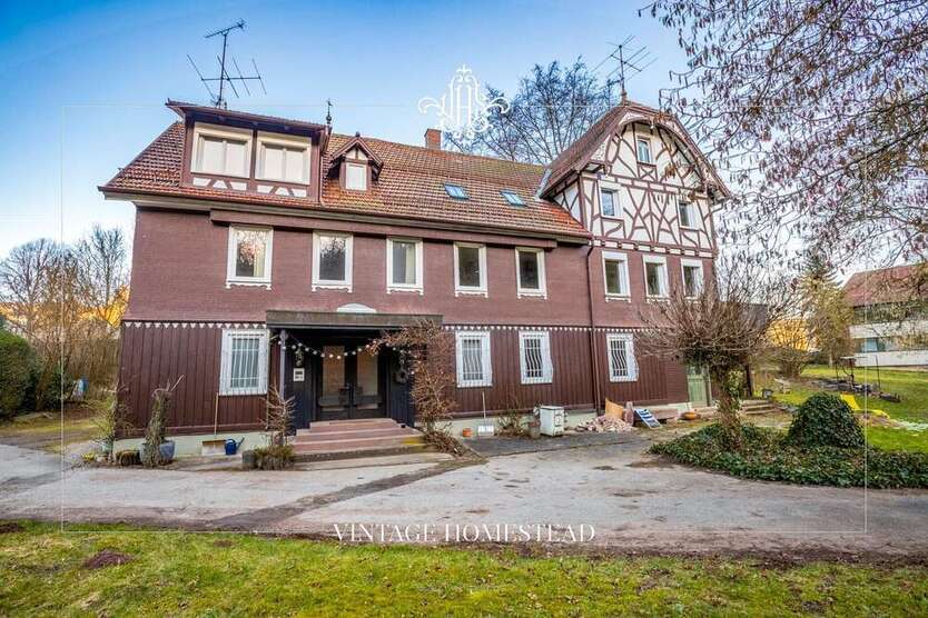 Haus zum Kaufen in Ebhausen 749.000 € 347.82 m²