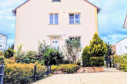 Mietwohnung 1200€ - 3.5 Zimmer - familien-und kinderfreundlich 3.5 zimmer