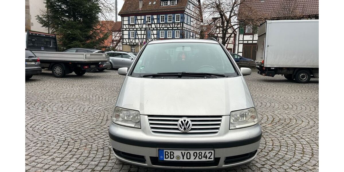 VW Sharan 199.000 km 2.199 &euro; Leonberg 71229