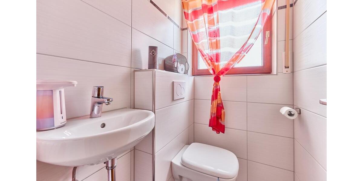 Etagenwohnung Walzbachtal - 5 Zimmer, 110 m&sup2;, 1.300&euro; | Angebot:26675113
