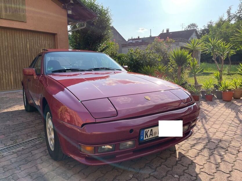 944
